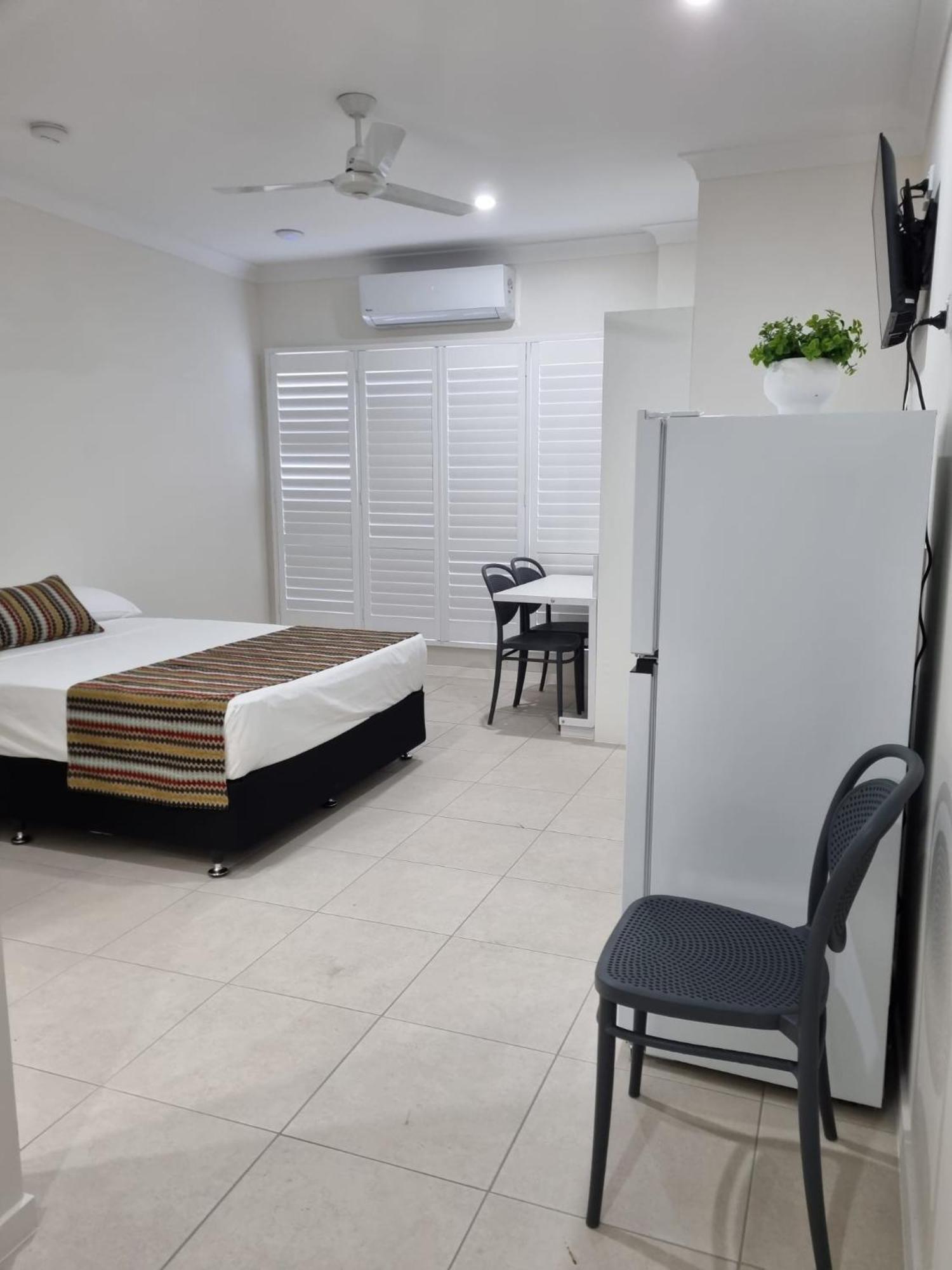 ร็อกแฮมตัน เซอร์วิส อพาร์ตเมนต์ Aparthotel ร็อคแฮมป์ตัน ภายนอก รูปภาพ